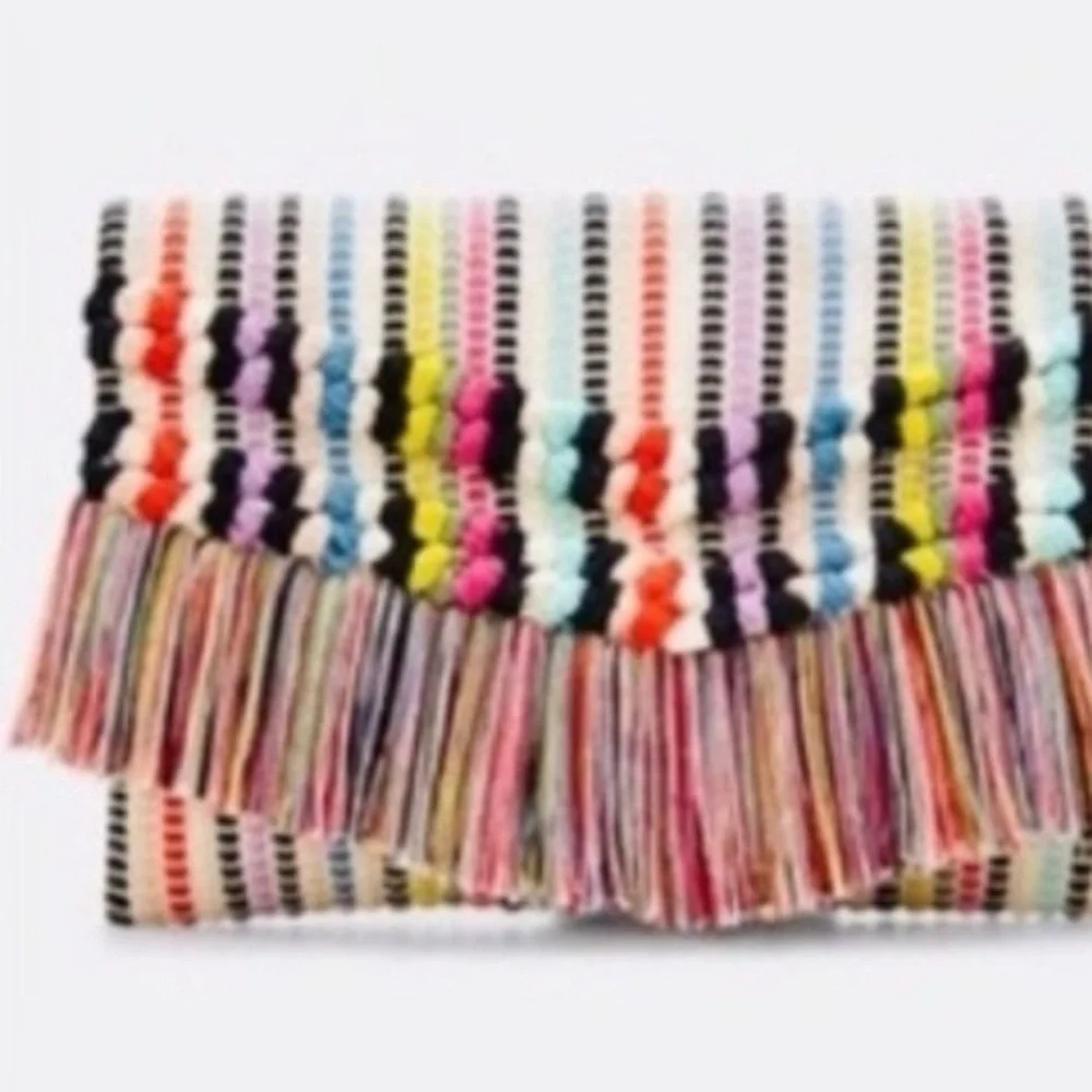 🧸 Stella & Dot | NWOT • RARE Taj Rainbow Macrame Clutch